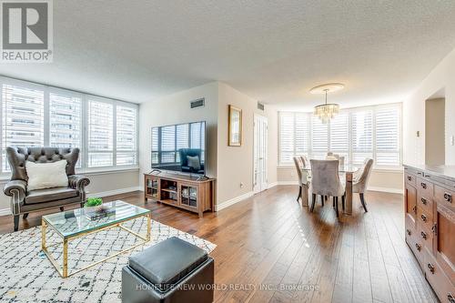 1206 - 30 Greenfield Avenue, Toronto, ON - Indoor Photo Showing Living Room