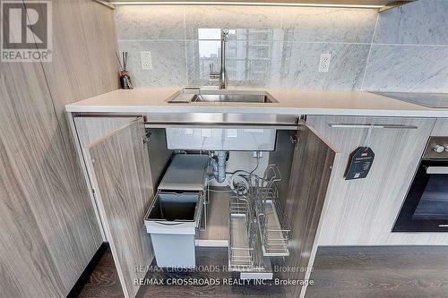 2509 - 85 Mcmahon Drive, Toronto, ON - Indoor Photo Showing Kitchen With Double Sink