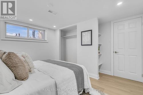 1554 Warden Avenue, Toronto, ON - Indoor Photo Showing Bedroom