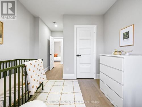 920 Fourth Street, Mississauga, ON - Indoor Photo Showing Bedroom