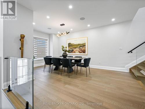 920 Fourth Street, Mississauga, ON - Indoor Photo Showing Dining Room