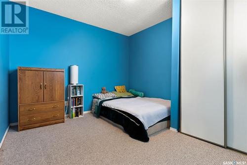 5058 10Th Avenue, Regina, SK - Indoor Photo Showing Bedroom