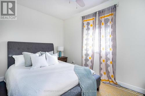 223 Sixth Street, Collingwood, ON - Indoor Photo Showing Bedroom