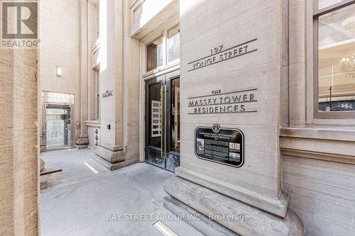 5504 - 197 Yonge Street, Toronto, ON - 