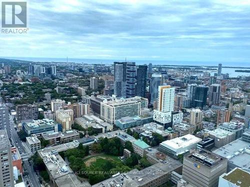 3006 - 386 Yonge Street, Toronto, ON - Outdoor With View