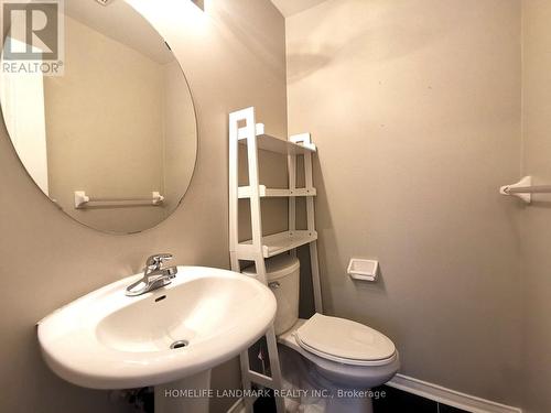 631 Fred Mclaren Boulevard, Markham, ON - Indoor Photo Showing Bathroom