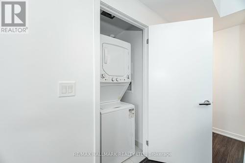 739 - 1830 Bloor Street W, Toronto, ON -  Photo Showing Laundry Room