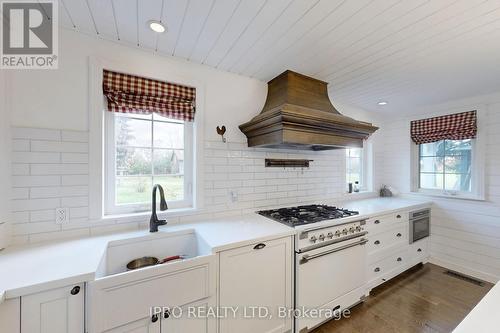 10948 Winston Churchill Boulevard, Halton Hills, ON - Indoor Photo Showing Kitchen