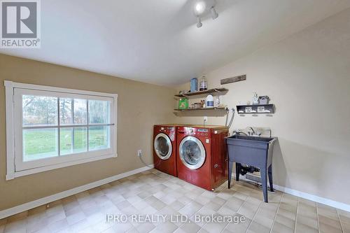 10948 Winston Churchill Boulevard, Halton Hills, ON - Indoor Photo Showing Laundry Room