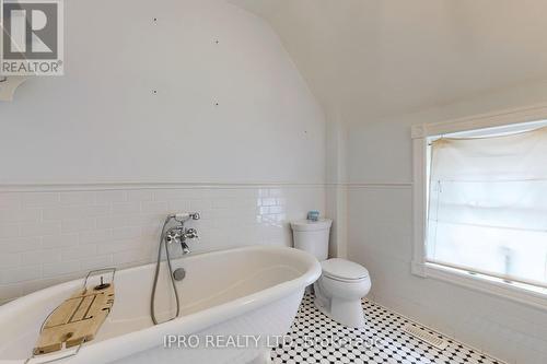 10948 Winston Churchill Boulevard, Halton Hills, ON - Indoor Photo Showing Bathroom