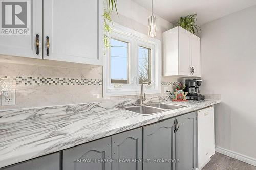 463 Annable Street, North Dundas, ON - Indoor Photo Showing Kitchen With Double Sink