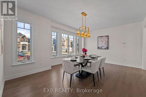 102 Mac Campbell Way, Bradford West Gwillimbury, ON - Indoor Photo Showing Dining Room