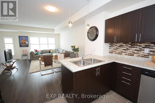 03-03 - 2420 Baronwood Drive, Oakville, ON - Indoor Photo Showing Kitchen With Double Sink With Upgraded Kitchen