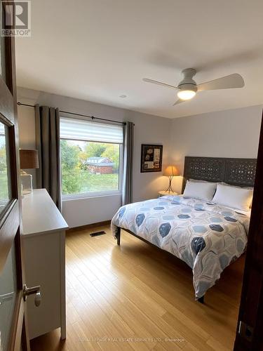 3 - 447 Kerr Street, Oakville, ON - Indoor Photo Showing Bedroom