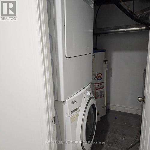 2 - 63 Yorkland Street, Richmond Hill, ON - Indoor Photo Showing Laundry Room