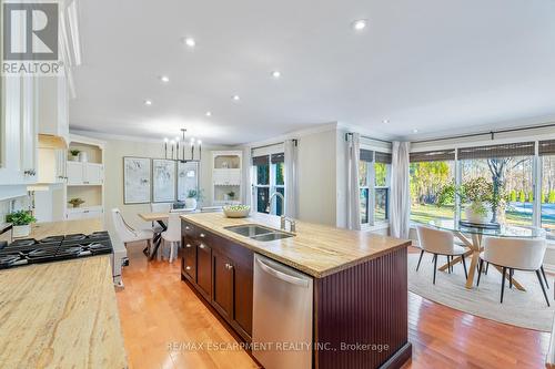 1275 Montrose Abbey Drive, Oakville, ON - Indoor Photo Showing Kitchen With Double Sink