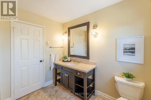 1275 Montrose Abbey Drive, Oakville, ON - Indoor Photo Showing Bathroom