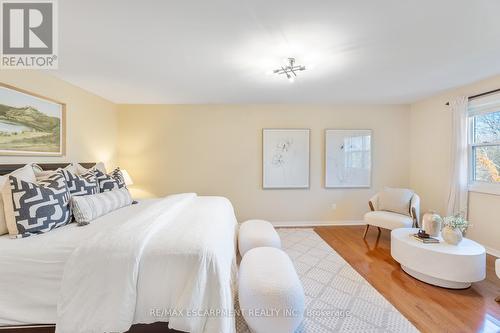 1275 Montrose Abbey Drive, Oakville, ON - Indoor Photo Showing Bedroom