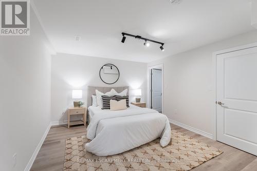 1275 Montrose Abbey Drive, Oakville, ON - Indoor Photo Showing Bedroom