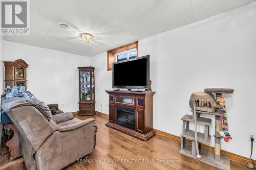 3076 John Street, Edwardsburgh/Cardinal, ON - Indoor Photo Showing Living Room With Fireplace