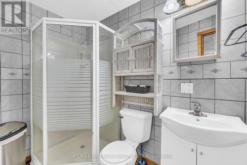 3076 John Street, Edwardsburgh/Cardinal, ON - Indoor Photo Showing Bathroom