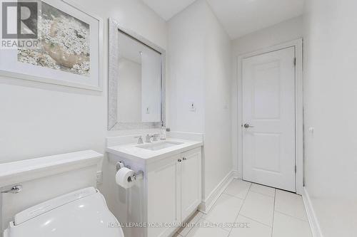 476 Karen Park Crescent, Mississauga, ON - Indoor Photo Showing Bathroom