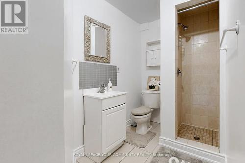 476 Karen Park Crescent, Mississauga, ON - Indoor Photo Showing Bathroom