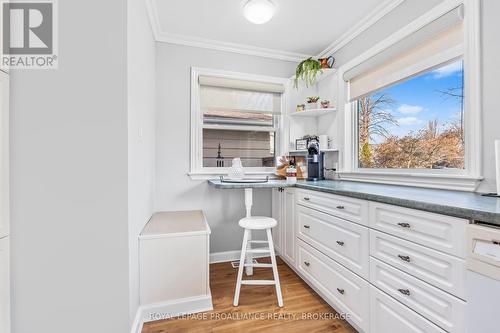 4 Strathcona Crescent, Kingston (West Of Sir John A. Blvd), ON - Indoor Photo Showing Kitchen