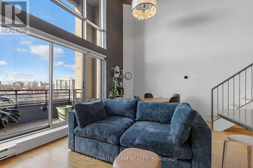 301 - 29 Main Street, Ottawa, ON - Indoor Photo Showing Living Room