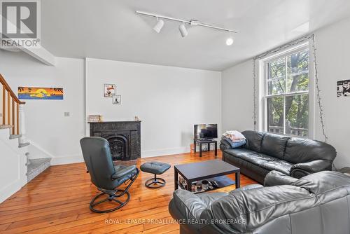 59 West Street W, Kingston (Central City East), ON - Indoor Photo Showing Living Room