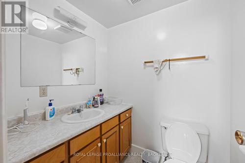 59 West Street W, Kingston (Central City East), ON - Indoor Photo Showing Bathroom