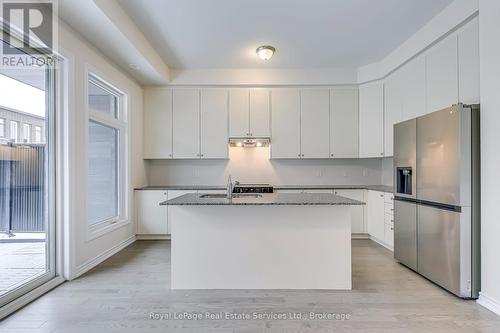 3048 Perkins Way, Oakville (1010 - Jm Joshua Meadows), ON - Indoor Photo Showing Kitchen With Upgraded Kitchen