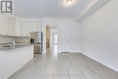 3048 Perkins Way, Oakville (1010 - Jm Joshua Meadows), ON - Indoor Photo Showing Kitchen