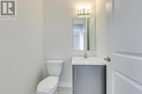 3048 Perkins Way, Oakville (1010 - Jm Joshua Meadows), ON - Indoor Photo Showing Bathroom