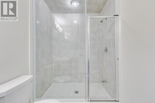 3048 Perkins Way, Oakville (1010 - Jm Joshua Meadows), ON - Indoor Photo Showing Bathroom