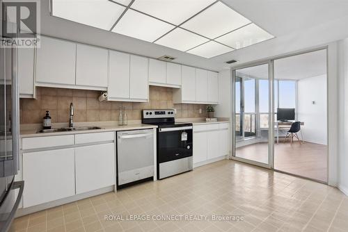 706 - 20 Guildwood Parkway, Toronto, ON - Indoor Photo Showing Kitchen