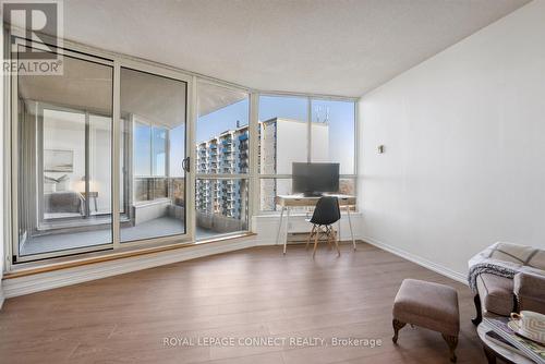 706 - 20 Guildwood Parkway, Toronto, ON - Indoor Photo Showing Living Room