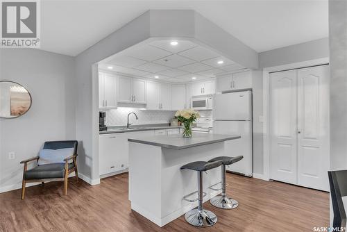 209 1622 Acadia Drive, Saskatoon, SK - Indoor Photo Showing Kitchen