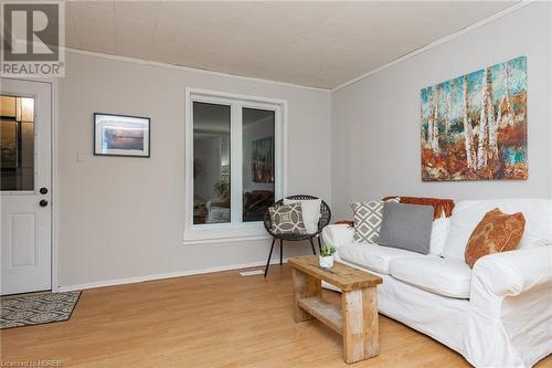 344 Duke Street W, North Bay, ON - Indoor Photo Showing Living Room