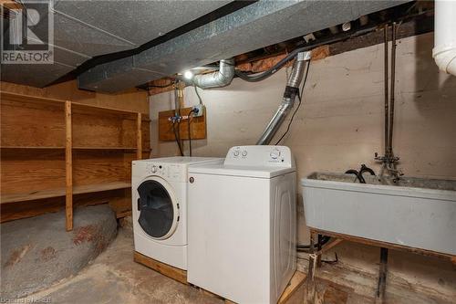 344 Duke Street W, North Bay, ON - Indoor Photo Showing Laundry Room