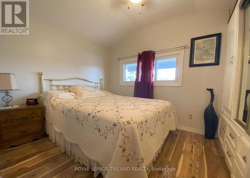 2 - 9951 Northville Crescent, Lambton Shores, ON - Indoor Photo Showing Bedroom