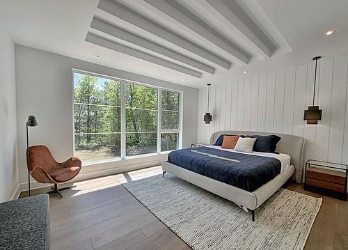 Master bedroom - 1504 Ch. De L'Armoise, Piedmont, QC - Indoor Photo Showing Bedroom