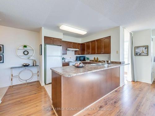 2510-18 Spring Garden Ave, Toronto, ON - Indoor Photo Showing Kitchen With Double Sink