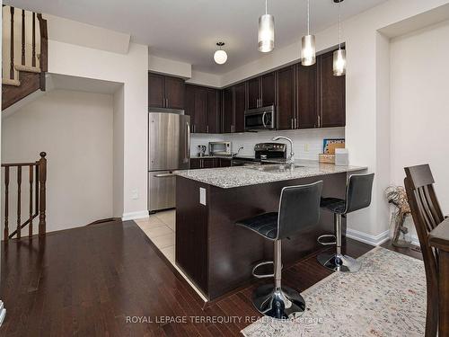 38-165 Hampshire Way, Milton, ON - Indoor Photo Showing Kitchen With Stainless Steel Kitchen