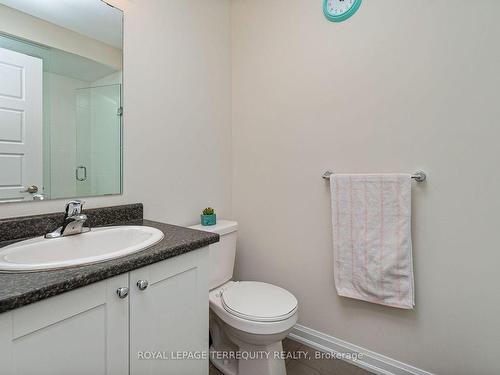 38-165 Hampshire Way, Milton, ON - Indoor Photo Showing Bathroom