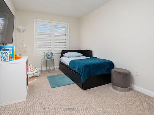 38-165 Hampshire Way, Milton, ON - Indoor Photo Showing Bedroom