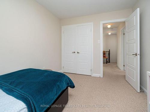 38-165 Hampshire Way, Milton, ON - Indoor Photo Showing Bedroom