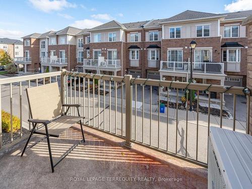 38-165 Hampshire Way, Milton, ON - Outdoor With Balcony