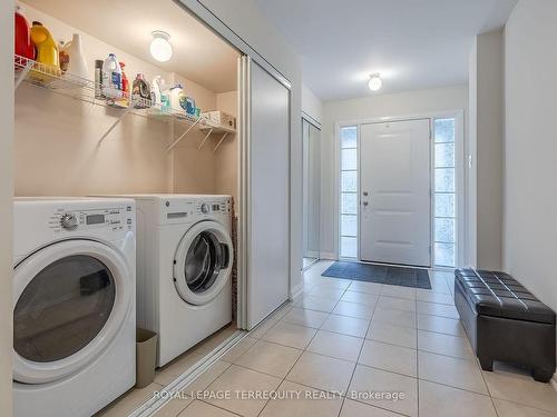 38-165 Hampshire Way, Milton, ON - Indoor Photo Showing Laundry Room