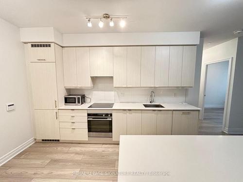 2202-36 Elm Dr, Mississauga, ON - Indoor Photo Showing Kitchen